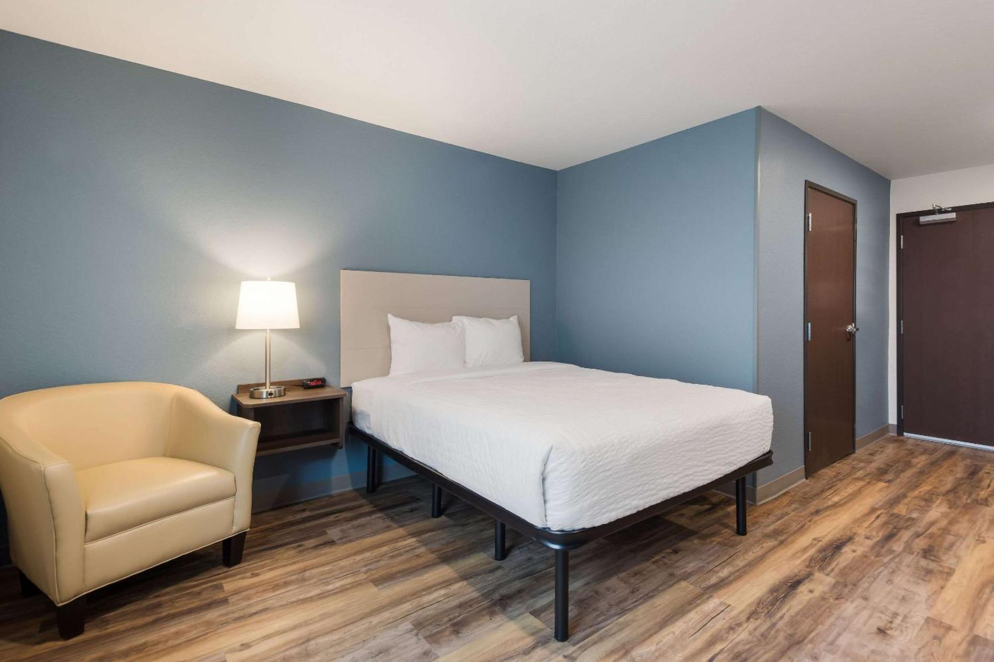 Woodspring Suites Tampa Airport North Veterans Expressway Экстерьер фото