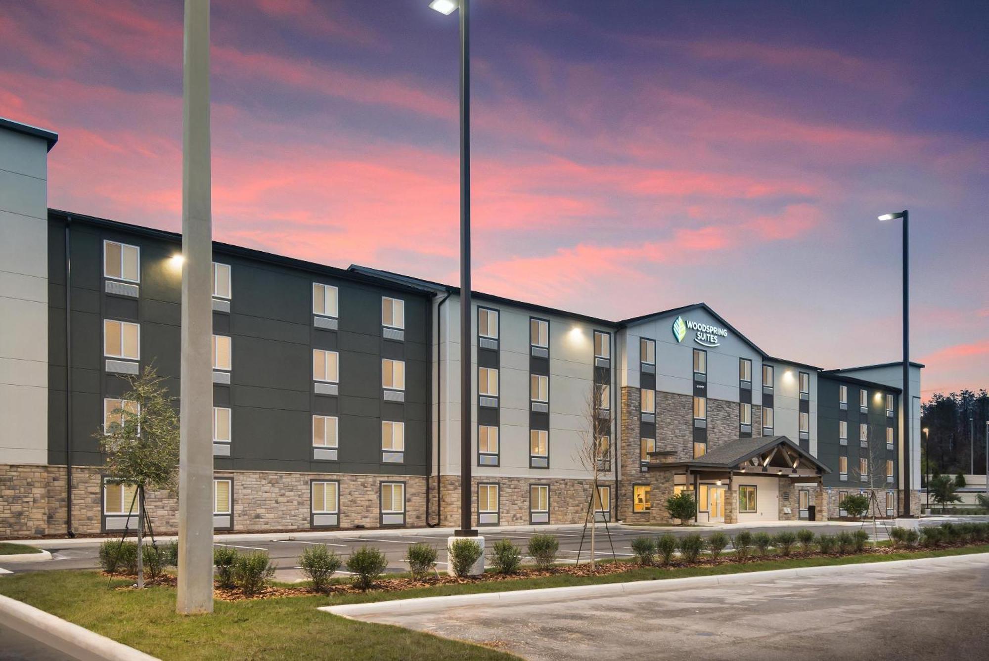 Woodspring Suites Tampa Airport North Veterans Expressway West Chase Экстерьер фото
